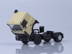 MAZ-5432 road tractor early cabin beige AutoHistory 1:43