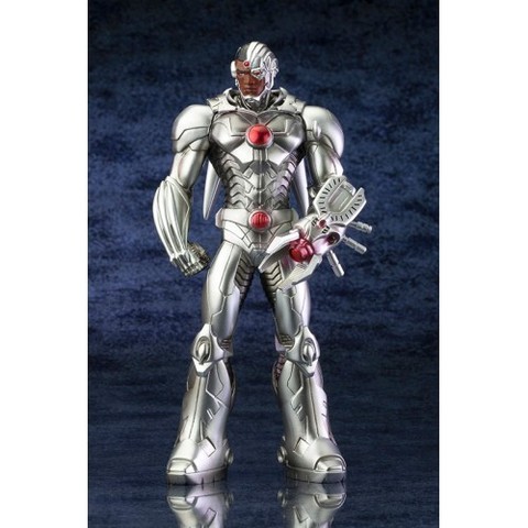 New 52 1/10 Cyborg Scale ArtFX Statue