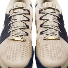 Теннисные кроссовки Nike Zoom GP Challenge 1 Premium - sanddrift/metallic gold/thunder blue