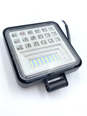 Фара прожектор светодиодная для автомобилей.-113*113*25MM