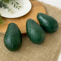Авокадо темно-зеленое, муляж, реалистичный, 10 см, муляж, пластиковый, набор 3 шт.