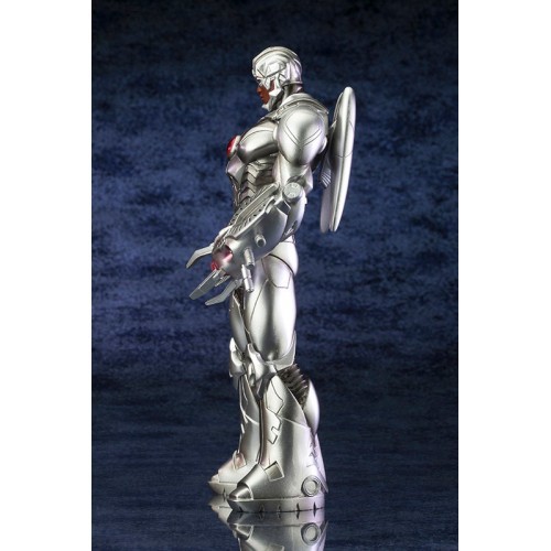 New 52 1/10 Cyborg Scale ArtFX Statue