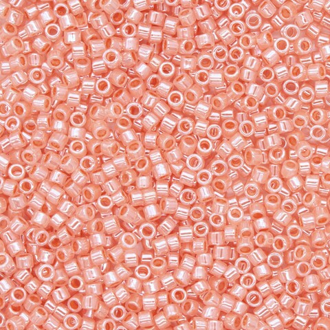 Японский бисер TOHO Treasure (№905), жемчужный глянцевый