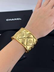 Браслет-манжета CHANEL матовая позолота