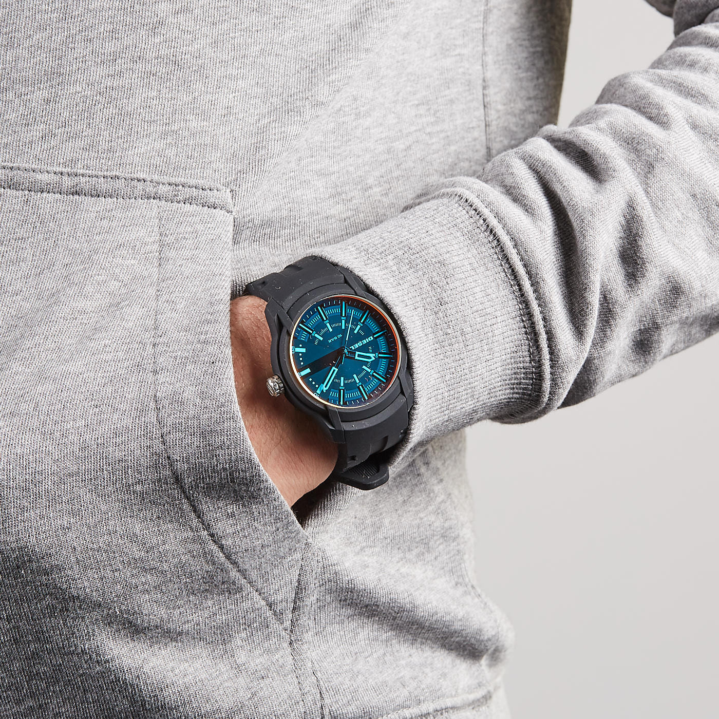Diesel armbar dz1819 sales