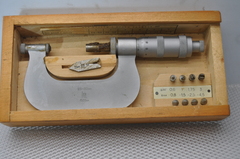 Микрометр резьбовой МКВ- 50 (25-50мм.) Цена деления 0.01мм