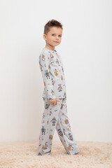 Пижама  для мальчика  К 1635/светло-серый,роботы