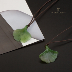 Кулон "Лист Гинкго" из зелёного нефрита