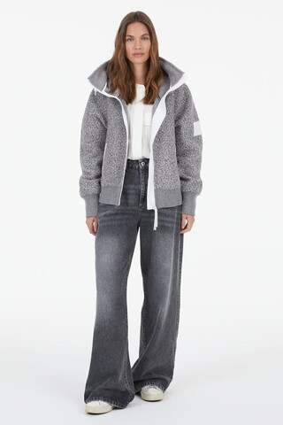 Marc Aurel Бомбер утеплённый пушистый с шерстью