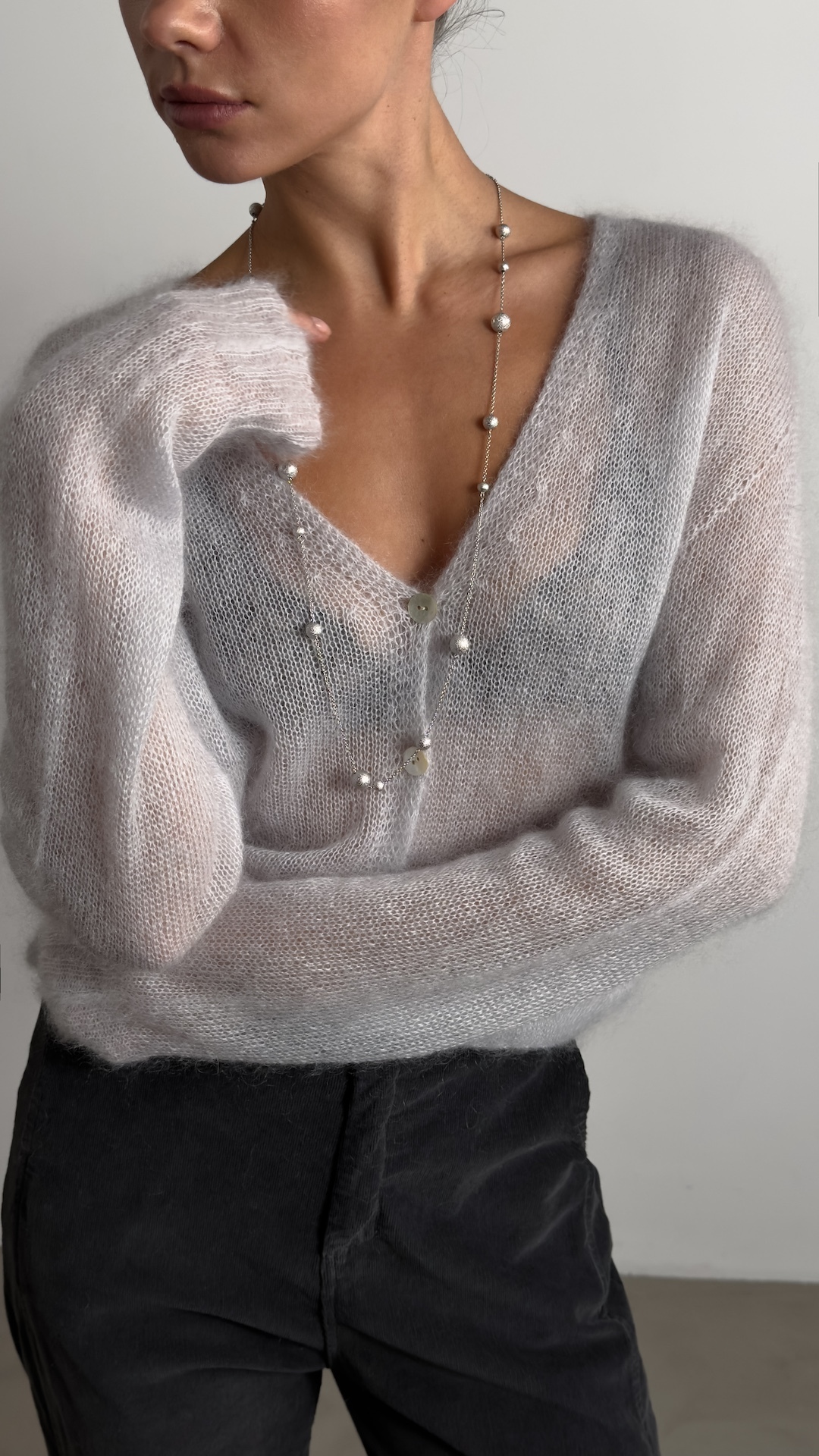 Кардиган связанный паутинкой из детского мохера