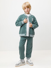 жакет  для мальчика  КР 302678-1/темный малахит