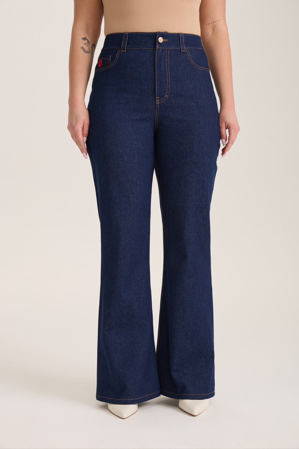 Джинсы расклешенные, темно-синий