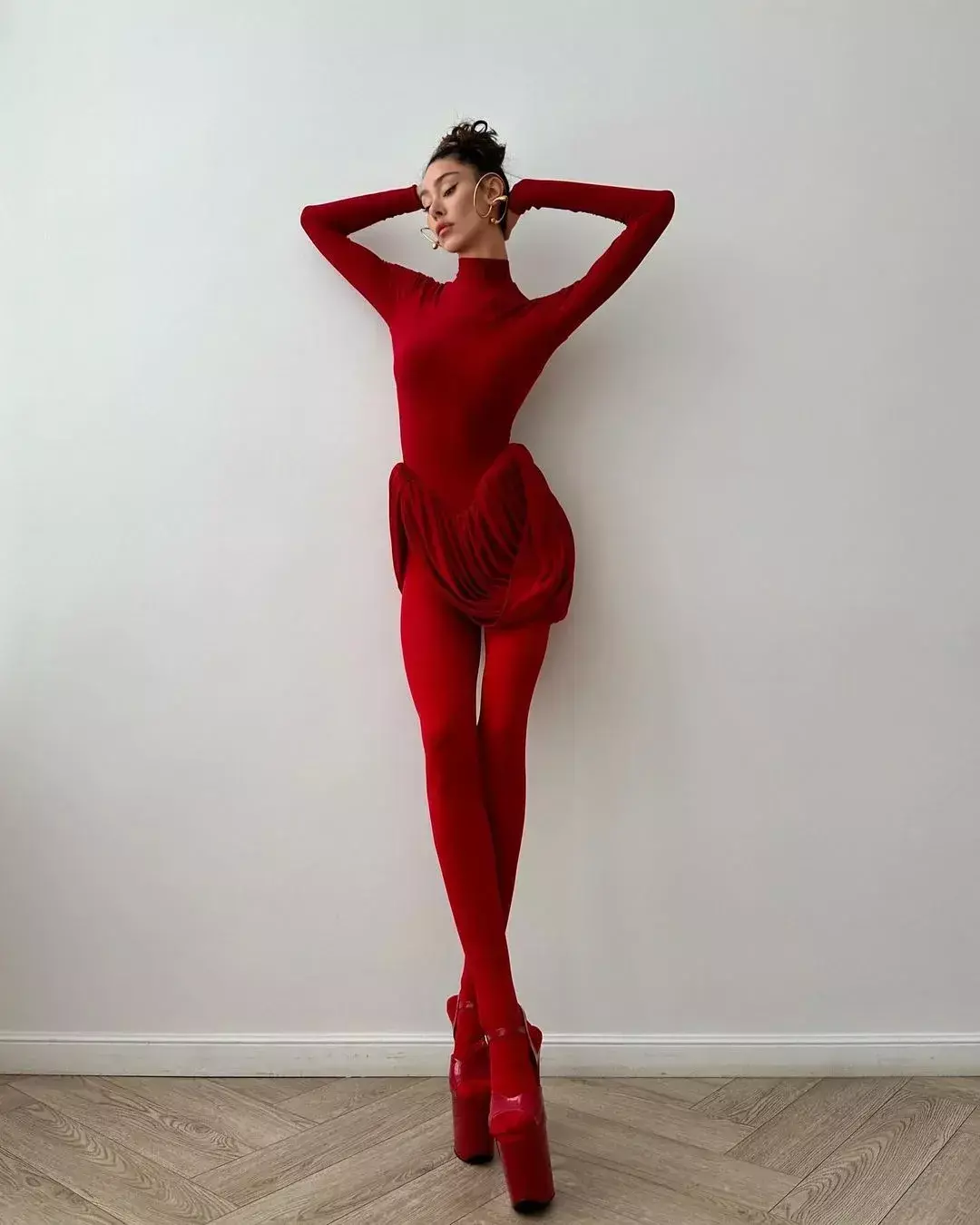 Платье с буфами мини