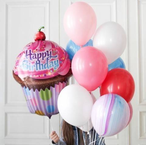 воздушные шары на день рождения девочке, латексные шары, фольгированная фигура кекс