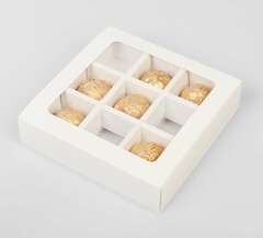 Коробка для 9 конфет с окном БЕЛАЯ 14х14х3 см