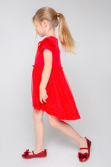 платье  для девочки  К 5704/насыщенно-красный
