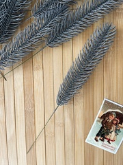 Еловая ветка, еловые лапки, рождественский декор, цвет под серебро, 1 лапка 30 см, набор 20 шт.