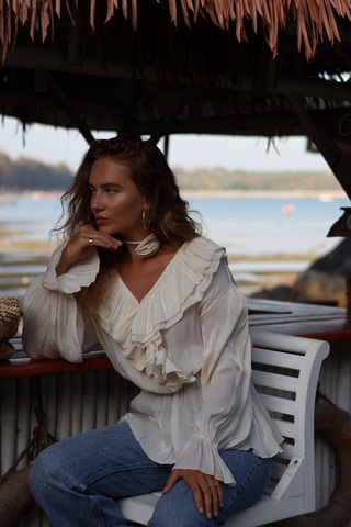 Блуза с рюшами молочный