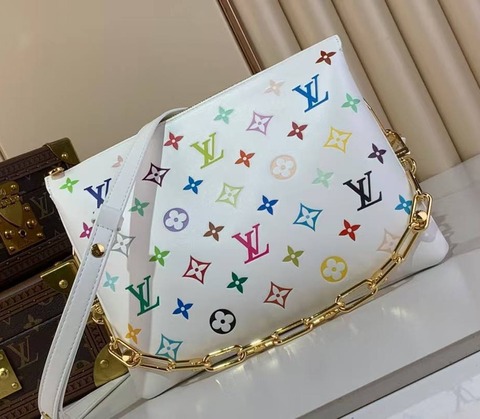 Сумка LOUIS VUITTON х TM Coussin PM