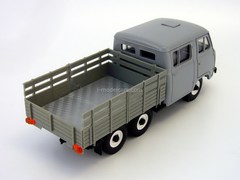 UAZ-39094 Farmer pickup truck long wheelbase 3-axle Agat Mossar Tantal 1:43