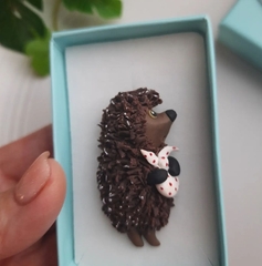 Брошь (О. Попова)