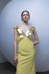 Платье желтое с пайетками