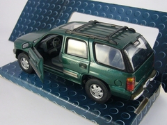 Chevrolet Tahoe Cararama 1:43