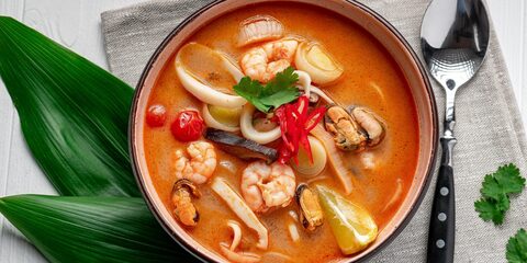 Тайский суп Том Ям с морепродуктами