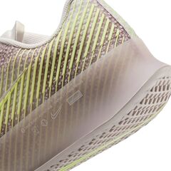 Женские теннисные кроссовки Nike Air Zoom Vapor 11 Premium - phantom/barely volt/platinum violet