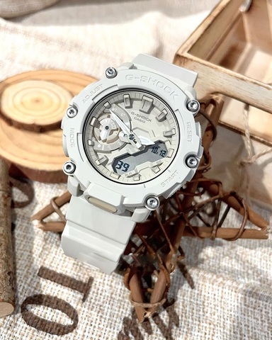 Часы Casio GA-2200NC-7A