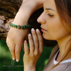 Браслет "Дракон" позолоченный. Зелёный нефрит. 12мм