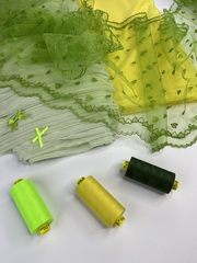 Вышивка на сетке салатовая 33 см