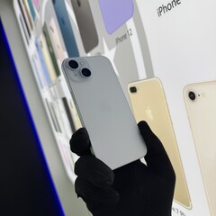 iPhone 15, 128 ГБ б/у