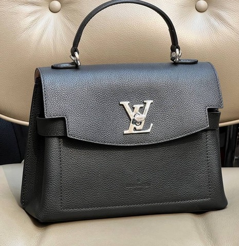 Сумка Louis Vuitton Lockme Ever черный