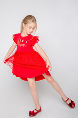 платье  для девочки  К 5704/насыщенно-красный