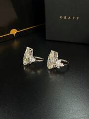 Кольцо GRAFF из серебра крупным камнем в огранке груша Шампань