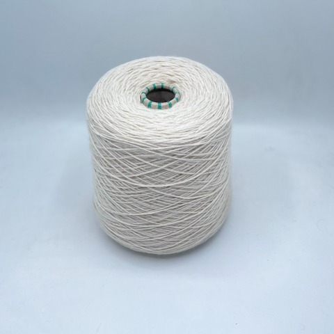 Бобинная пряжа (пр.Италия),350м/100гр. 100%Меринос, цвет-Серо-молочный, арт-28463