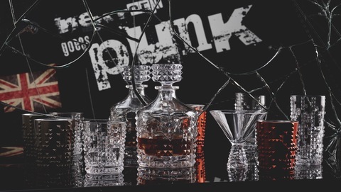Набор из 4-х стаканов Whisky 348 мл артикул 99503. Серия Punk