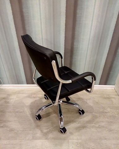 Кресло мастера на колесах Comby, кресло для маникюра, офисное кресло, с регулируемой высотой
