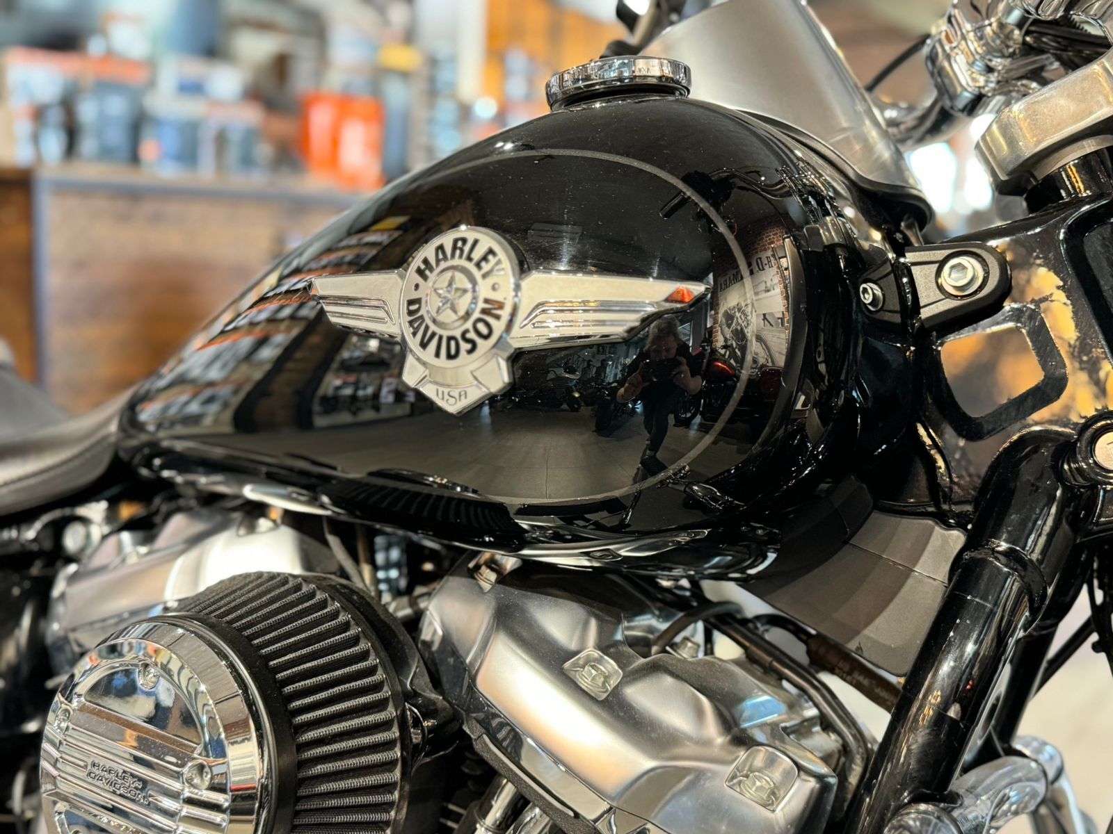 Harley-Davidson Fat boy купить у официального дилера – Harley-Davidson  Москва | Новосибирск | Красноярск | Казань | Самара | Санкт-Петербург