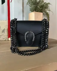 Женская черная маленькая сумочка из натуральной кожи на цепочке