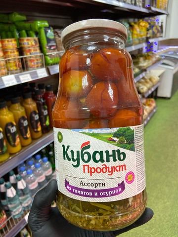 Ассорти из томатов и огурцов ст/б 1,8л Кубань продукт
