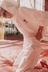 Штаны бананы с защипами Белый