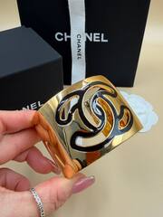 braslet-manzheta-chanel-s-chernoj-beloj-ehmalyu