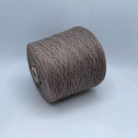 G&G Filati (пр.Италия),art-Silver Plus 3/15 500м/100гр,70% меринос 10%кашемир 20%Шелк, цвет-Серо-бежевый. арт.25408