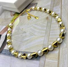 Колье чокер с жемчугом в стиле VALENTINO