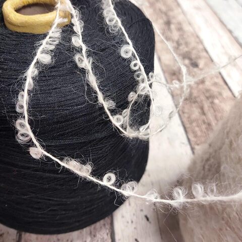 Кидмохер-букле PIEVE 220 белый натуральный