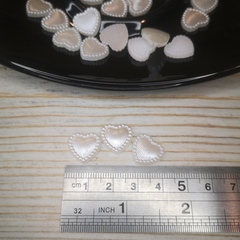 Полубусина кабошон сердечко белый перламутр, 14мм  (30шт)