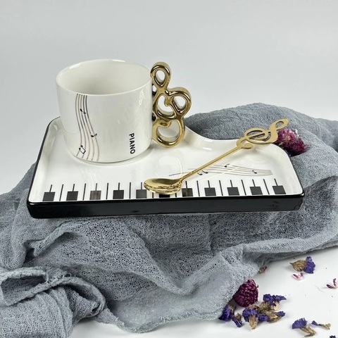 Чашка с блюдцем и ложкой, 200 мл - Белый - купить 1