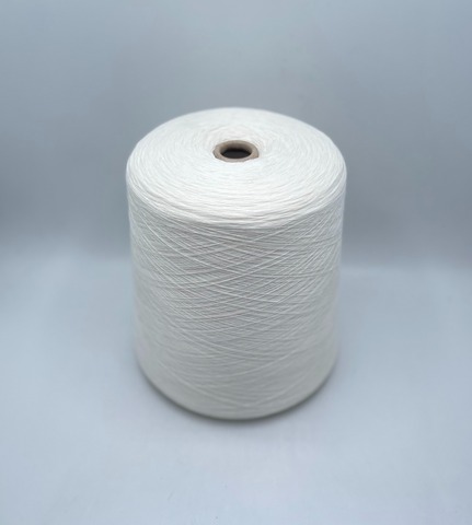 Folco (пр.Италия). 2/28 1400м/100гр, 50% меринос, 50% акрил, цвет-Молочный(9,5/12), арт.36883